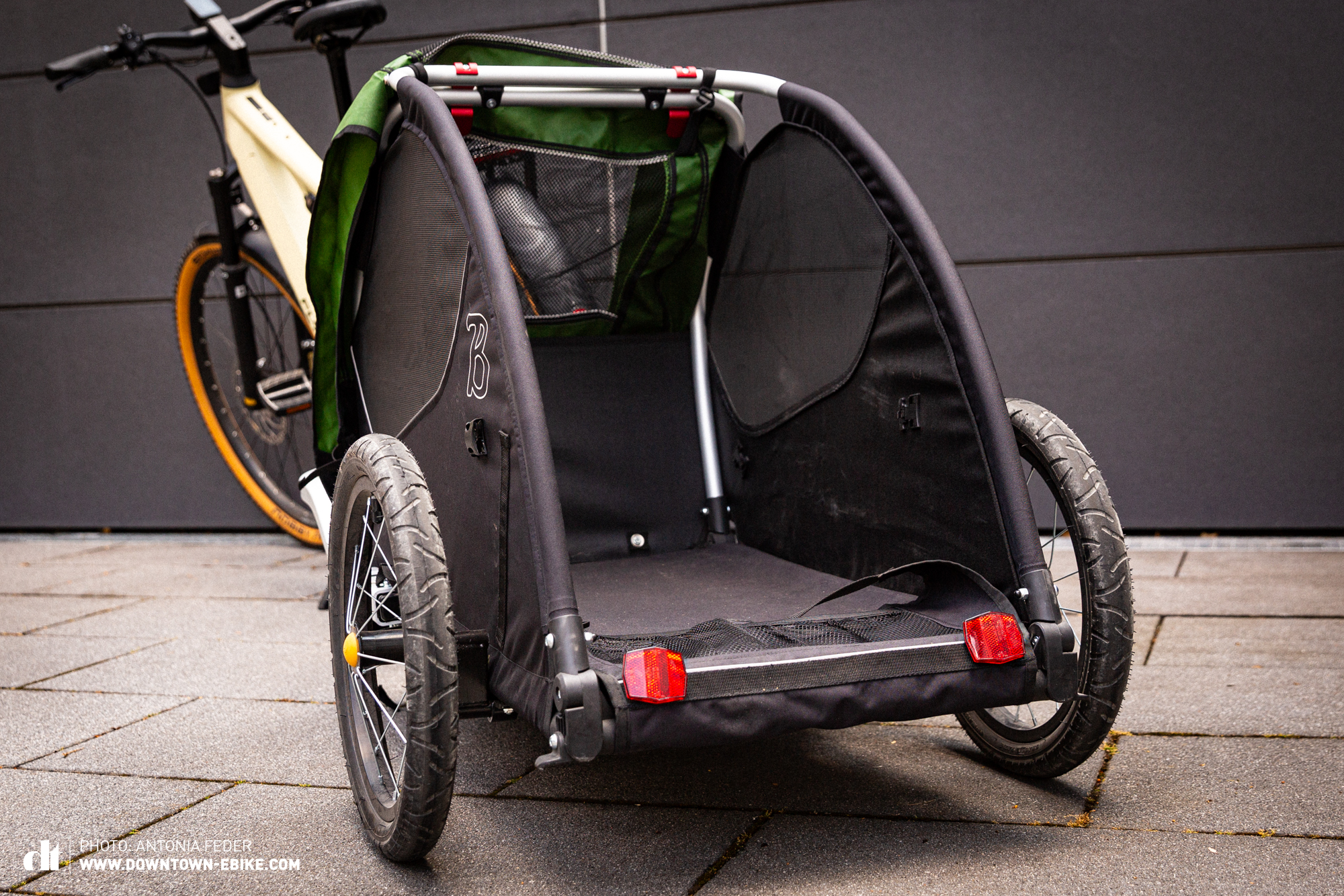Here you can see the interior of a bicycle dog trailer that is not padded.